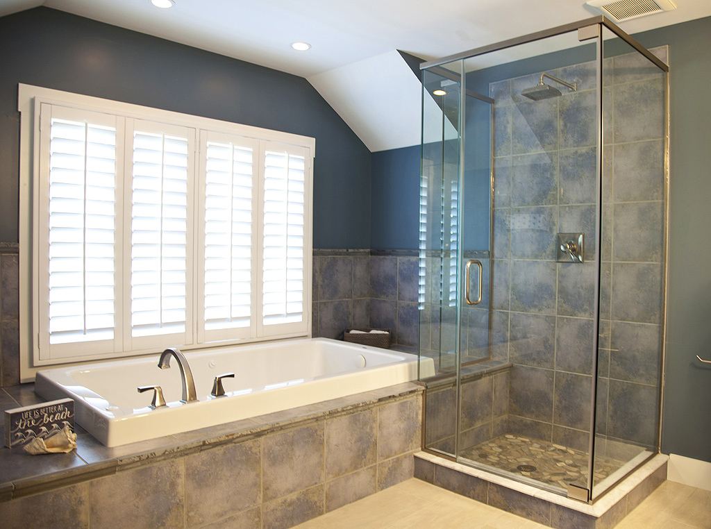 The Willow Master Bath